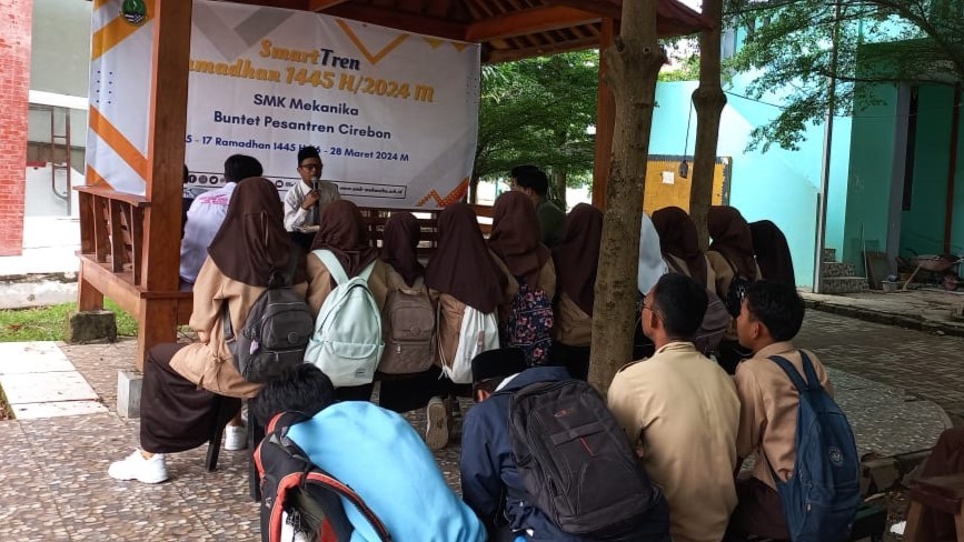 Pesantren Kilat SmarTren Perkaya Pembelajaran Siswa SMK PK Mekanika Buntet Pesantren Selama Ramadan
